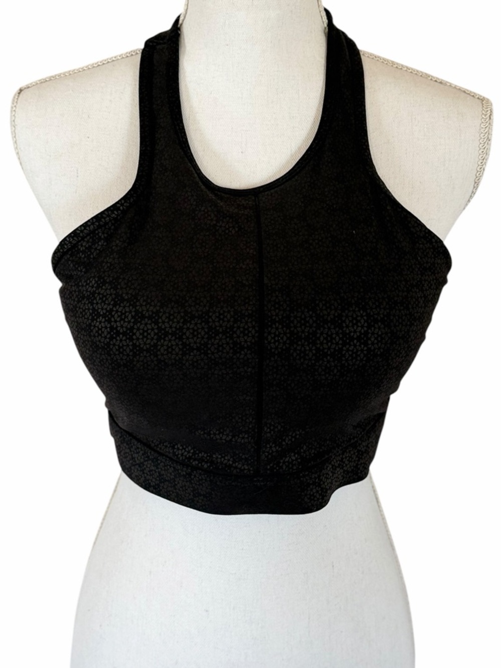 ZYIA Active Flower Power Sports Bra in EUC. Size Large.